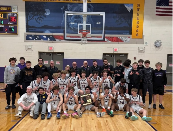 Wauconda Varsity Basketball wins the Regional plaque.